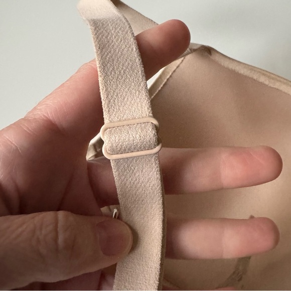 WACOAL Flawless Comfort Contour Seamless T shirt Bra size 34 DD - Picture 7 of 9